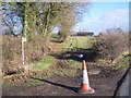 Footpath to Lovelace Farm