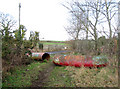 Path from Doles Lane to dismantled railway trackbed