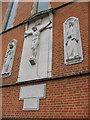 The Ascension, Lavender Hill: war memorial