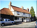 TQ0079 : The Red Lion Pub, Langley by canalandriversidepubs co uk
