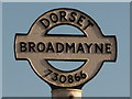 SY7286 : Broadmayne: old finger-post detail by Chris Downer