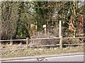 Footpath to Whitnash from Fosse Way