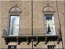 NT2572 : Bruntsfield House windows by kim traynor