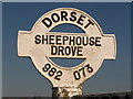 ST9807 : Witchampton: detail of Sheephouse Drove signpost by Chris Downer