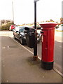 Barton on Sea: postbox № BH25 70