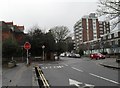 Approaching the junction of Shelley Road and Crescent Road