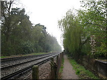 SU9467 : Footpath and railway lines by don cload