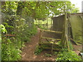 Unused stile near Home Farm