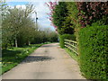 Track to Ravenfield Farm