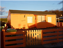 NT6678 : Orange Beach House at Winterfield Mains, Belhaven by Richard West