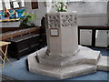 Salisbury - St Thomas And St Edmund : font (bottom)