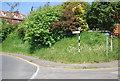 Road sign, junction of Station Rd and Mount Pleasant