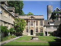 Architectural contrasts at St Edmund Hall, Oxford