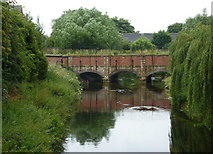 SK7080 : River Idle and the canal aqueduct by Andrew Hill