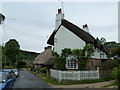 Thatched cottages in Gracious Street