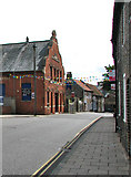 TL8783 : Earl's Street past Oddfellows Hall by Evelyn Simak