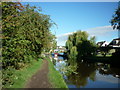 Walking along the Leeds to Liverpool Canal #252