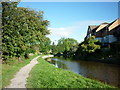 Walking along the Leeds to Liverpool Canal #255