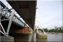 TQ3080 : Hungerford and Golden Jubilee Bridges by N Chadwick