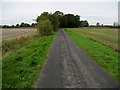 Access Lane approaching Scoreby Lodge