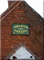 SO8768 : The former Live & Let Live pub (3), Kidderminster Road by P L Chadwick
