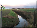 Drainage channel near Norwood Farm