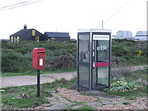 TR0917 : Public telephone, Dungeness by Malc McDonald