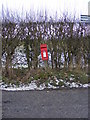 TM3259 : Marlesford Common Postbox by Geographer