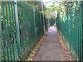 Footpath from The Fairway to Stoneyfields Park