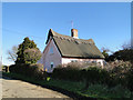 Attractive thatched cottage north of Mill Green, Parham