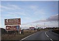 NH7448 : A96 by the B9039 junction by Peter Bond