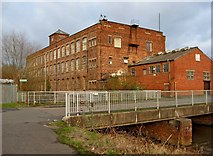 SO8376 : Castle Spinning Mills, New Road, Kidderminster by P L Chadwick