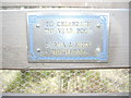 NO2293 : Donor's plaque on the Thistledae 'Millennium' bench by Stanley Howe