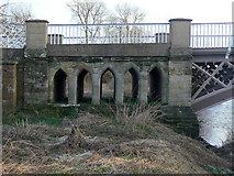 SP2557 : Hampton Lucy Bridge by Alan Murray-Rust