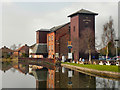 Waterside Inn, Leeds and Liverpool Canal