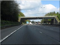SU7793 : M40 Motorway - Bigmore Lane bridge by Peter Whatley