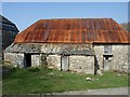 Farm building, Combestone