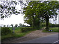 TM2768 : King's Lane bridleway to Tannington Long Road  & entrance to Down's Farm  Bungalow by Geographer