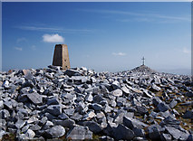 C0028 : Trig pillar and cross, Muckish by Rossographer