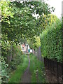 Footpath between Portland Road and Leamington Avenue, BR1 (2)