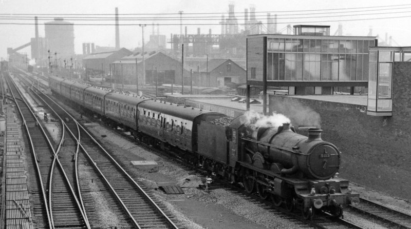 Manchester - Swansea express approaching... © Ben Brooksbank ...