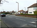 Approaching the crossroads of Wiston Avenue and Balcombe Avenue