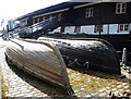 Boats alongside the Frigate Unicorn