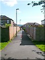 Lane leading to Dumbuck Crescent