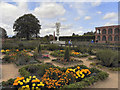 SP2772 : The Elizabethan Gardens, Kenilworth Castle by David Dixon