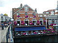 House on the Bridge, Eton