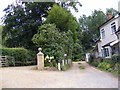 Footpath to Woodbridge Road