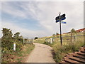 Footpath junction on the Thames Path near Southmere Lake