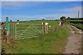 SE9596 : Field near Moor Cottage Farm by Mick Garratt