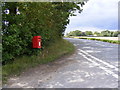 TM2573 : B1117 Laxfield Road & Barley Green Postbox by Geographer